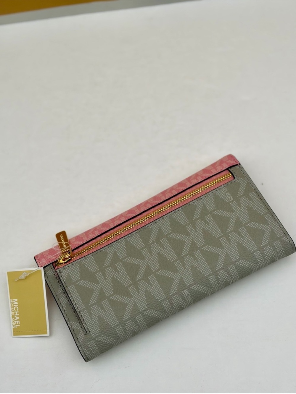 Michael Kors Pink & Gray Signature Trifold Wallet - Picture 2 of 11